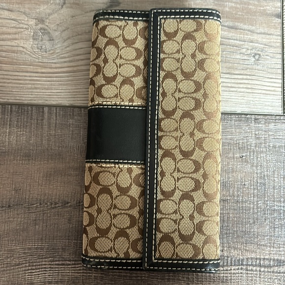 Coach Signature C Brown Canvas Leather Trim Credit Card Bifold Long Wallet - Picture 3 of 10